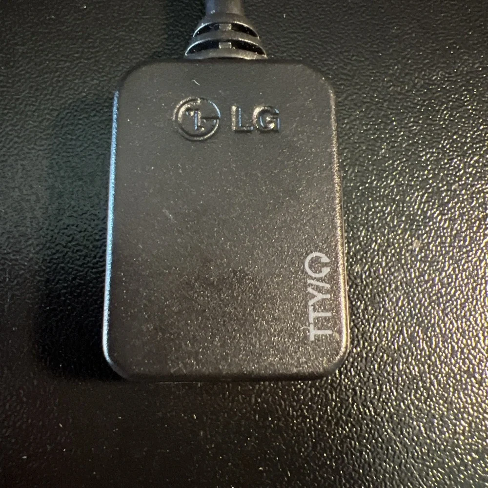 Original LG MLA-200 MLA200 Multi Link Headset Adapter for VX8500 Chocolate Korea